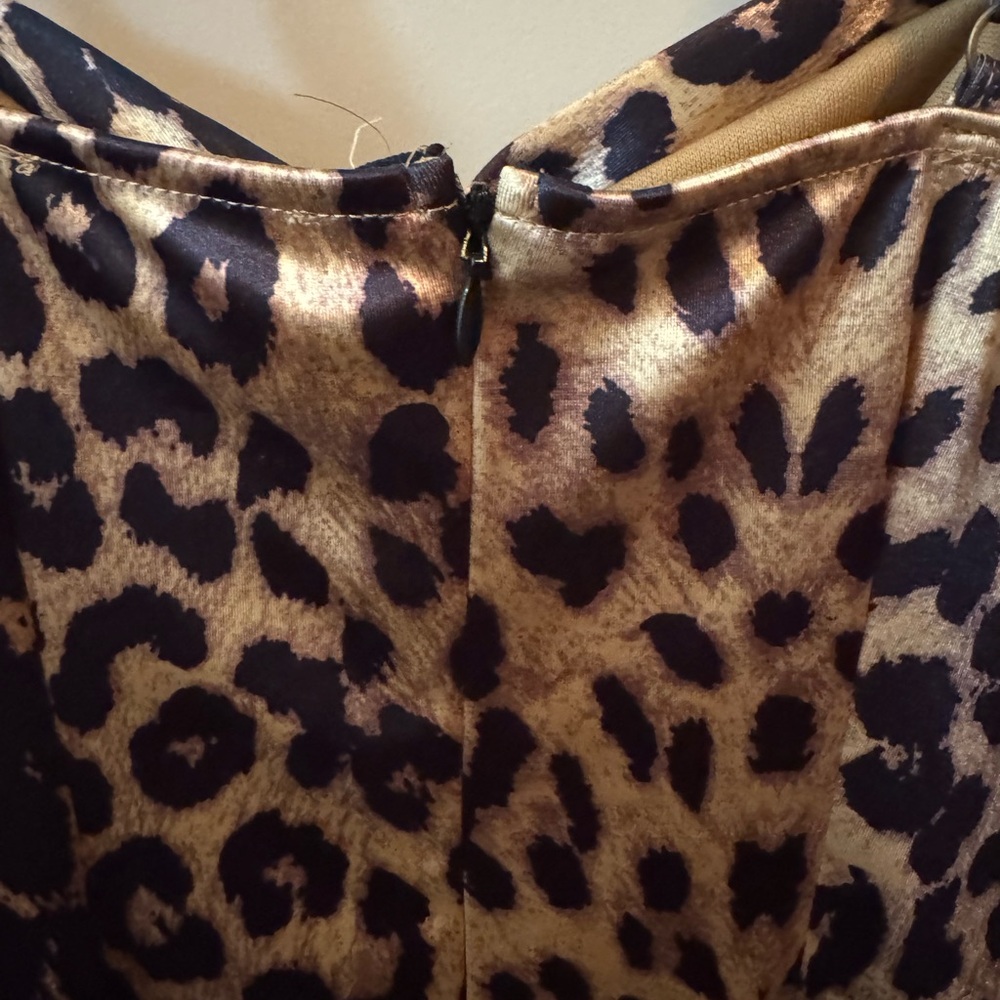 Leopard Print Satin Dress size Medium 🐆 - Picture 7 of 8